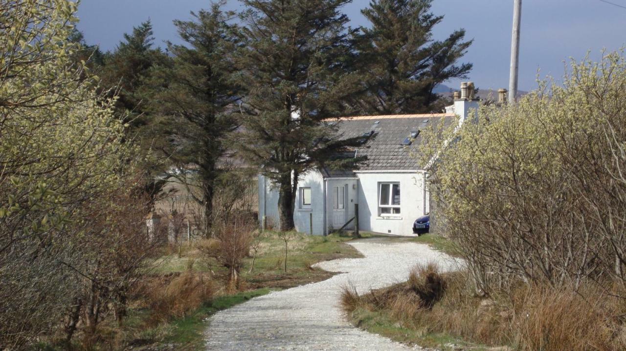 Fairy Hill Cottage Ellishadder Staffin Eksteriør billede